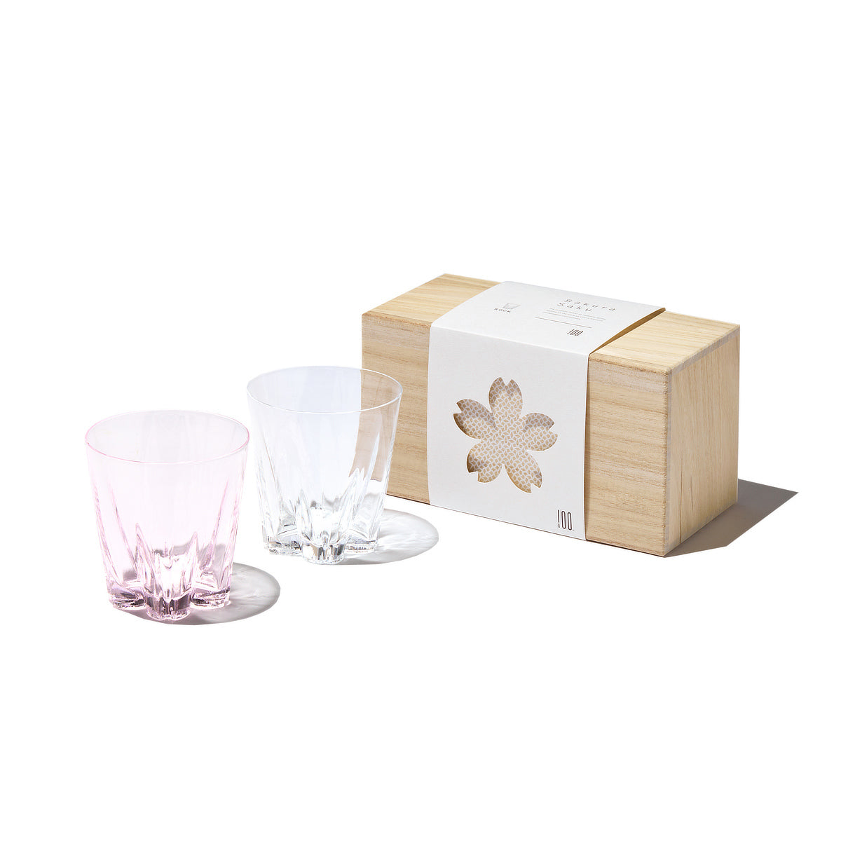 桜型の水滴が残る「ロックグラス」ペアセット 桐箱入り｜Sakurasaku