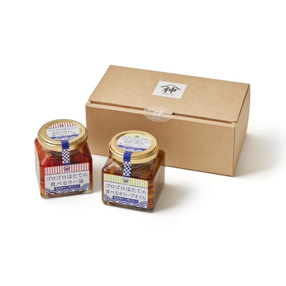 お菓子だとちょっとありきたりだし、健康を気遣って間食を控えている人もいますよね。その点、これは常温で保存できて、食の好みも選びにくい。｜「ゴロゴロほたての食べるオリーブオイル」「ゴロゴロほたての食べるラー油」の2種セット｜山神
