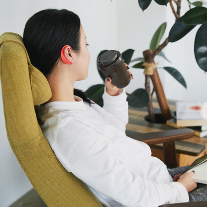 耳ツボを刺激する健康ギア「EARHOOK」