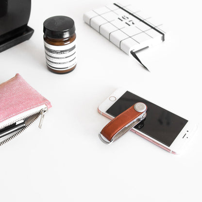 ドア前で迷わない「キーケース」オール本革｜Orbitkey