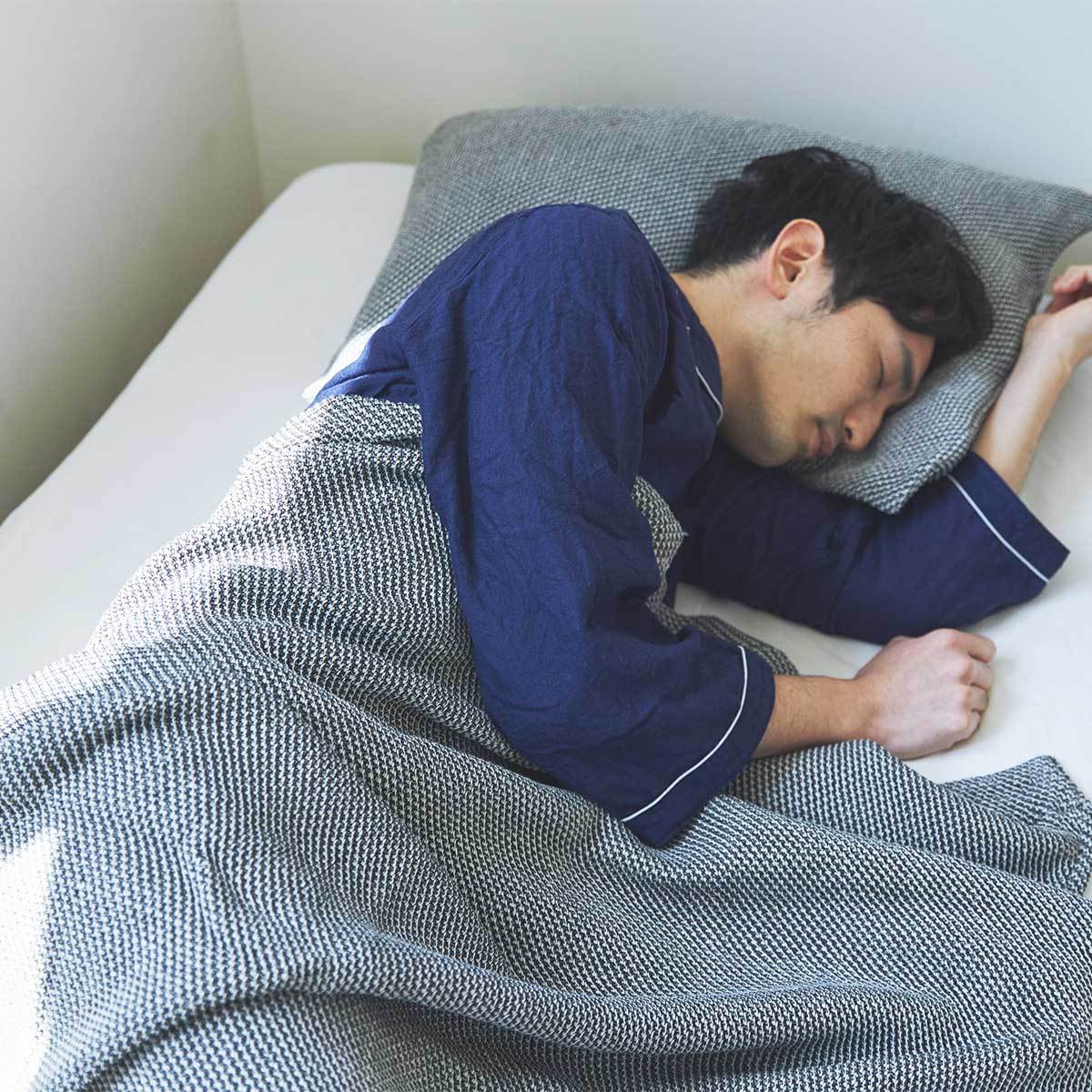 「熟睡」を追求したタオルケット