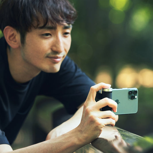“この瞬間”を感じたい、でもスマホにも残したい