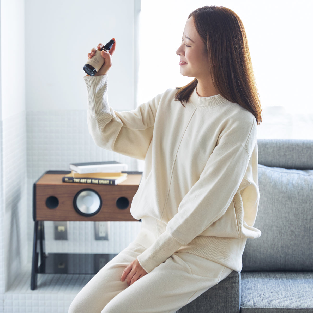 「やわらかアタマ」は、在宅ウェアから