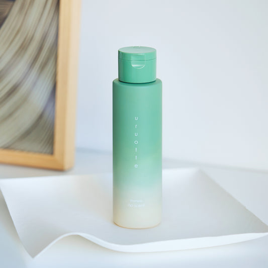 「2in1 ナチュラルシャンプー」無香料 250ml｜uruotte