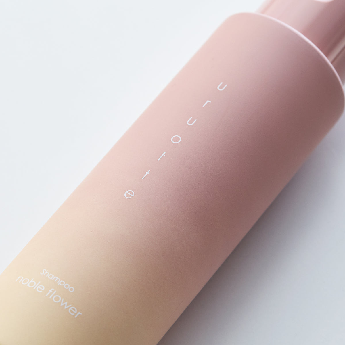 「2in1 ナチュラルシャンプー」ノーブルフラワー 250ml｜uruotte