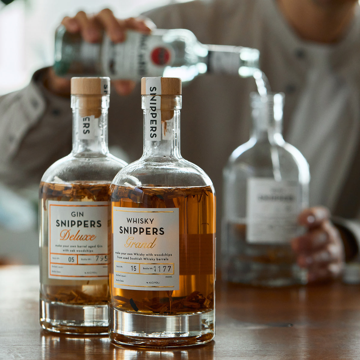 オーク樽のウッドチップが入った「熟成ボトル」1本｜SNIPPERS