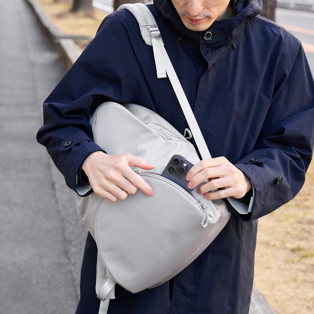出し入れスムーズな「バネパカリュック」Sサイズ｜mayumasa