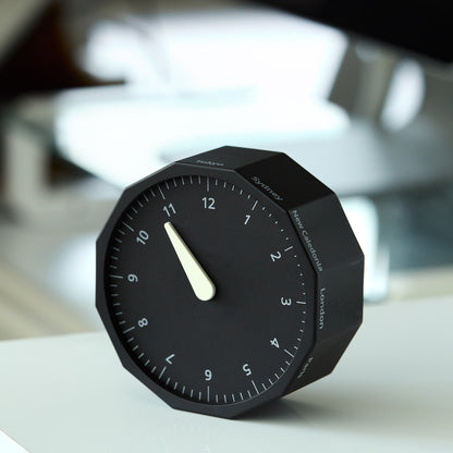 世界の都市の時刻を表示する、12角形の「World Clock」
