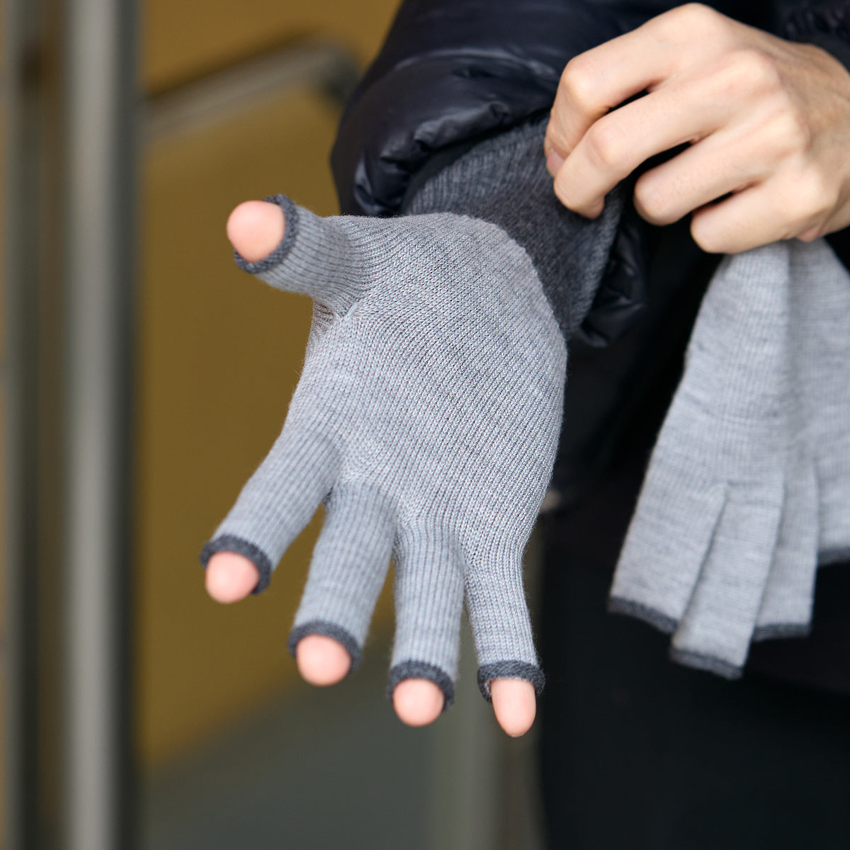 “素手”の感覚で動きやすい、あったかウール手袋「quick touch」｜tet.