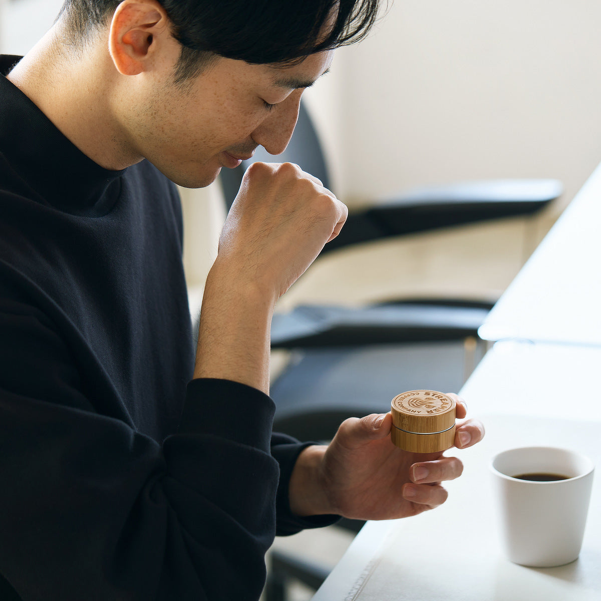 保湿バーム／20g》「STREAMER COFFEE COMPANY」の豆かすを再生