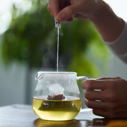 備長炭”炒り餅”入り、ティーバッグの「京玄米茶」｜上ル入ル