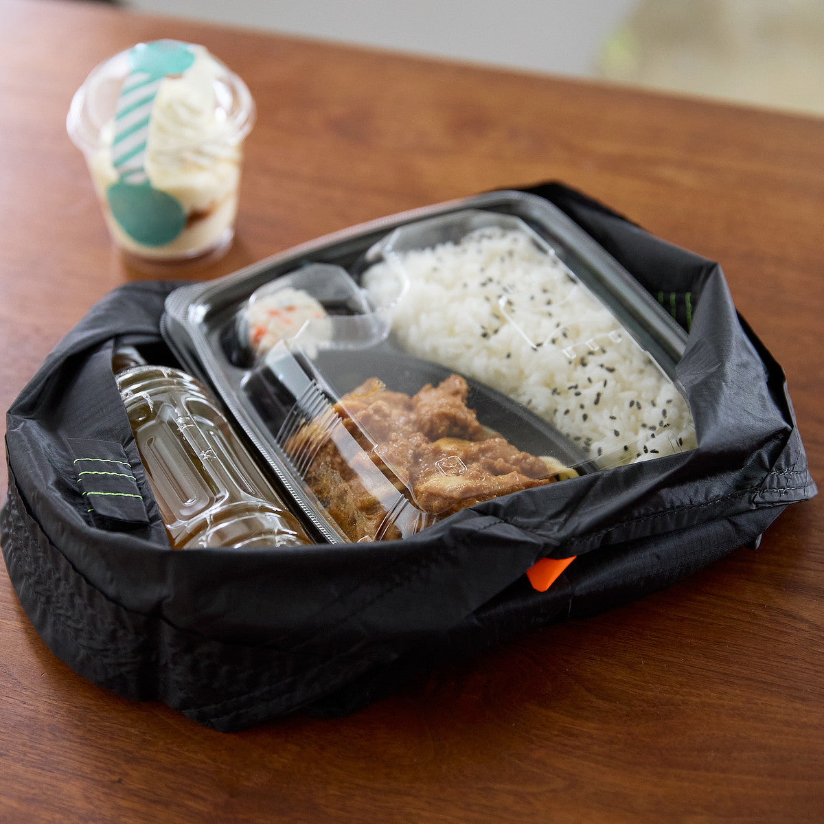 もう傾かない、パック弁当！ケーキ！寿司！