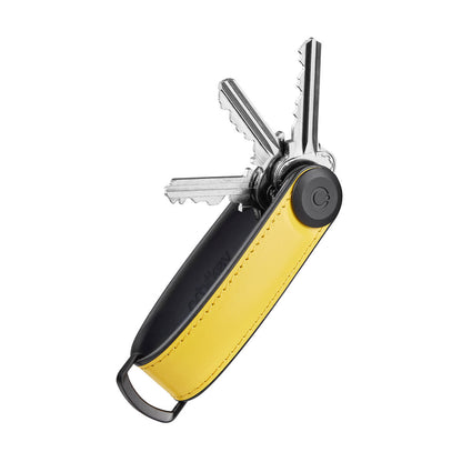 ドア前で迷わない「キーケース」ハイブリッドレザー｜Orbitkey