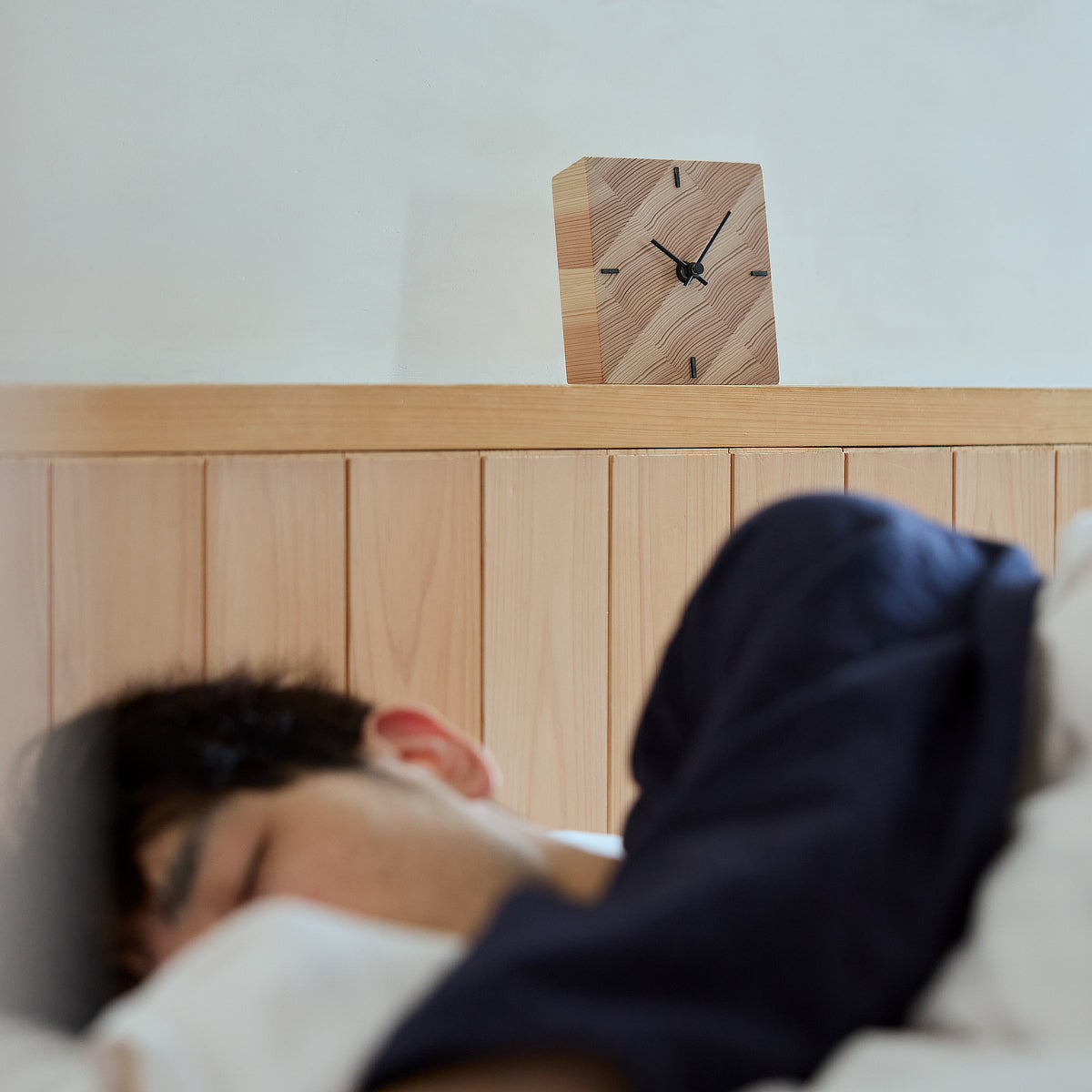人生を讃えて“年輪時計”を贈る