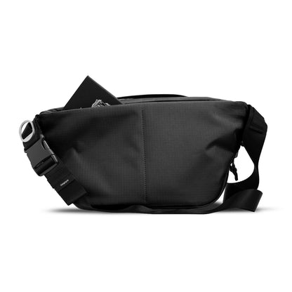 必需品に最短アクセスできる「スリングバッグ」プラスサイズ｜Orbitkey