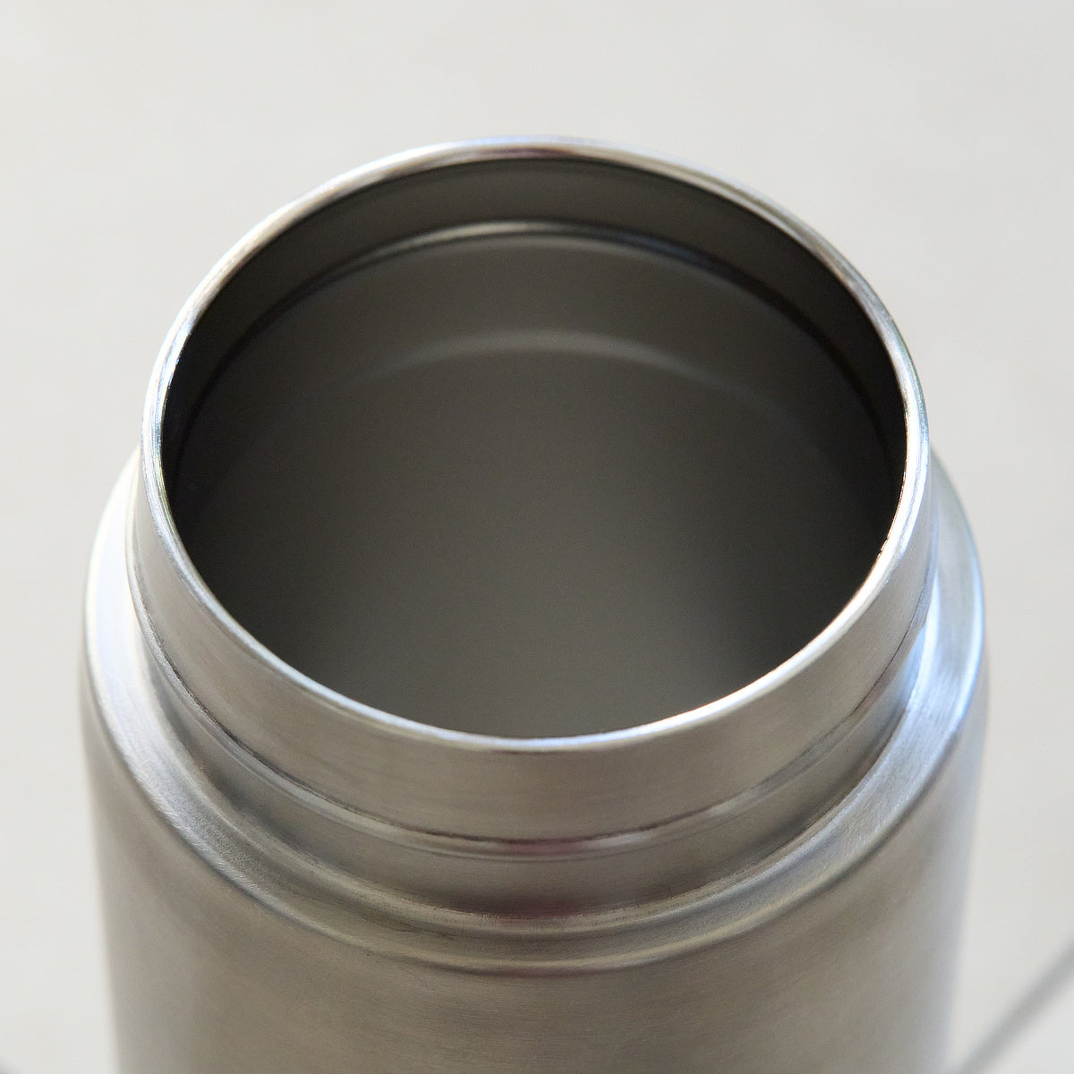 保温保冷 ロック機能付きの直飲み「タンブラー」340ml｜Black+Blum