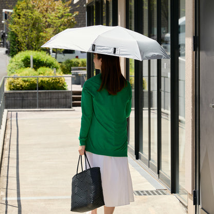 晴雨兼用 日陰を増やせる、片側＋19cmの「折りたたみ傘」｜KAGE+
