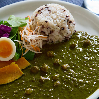 1食194kcal ヴィーガン＆グルテンフリーの「クロレラベジカレー」