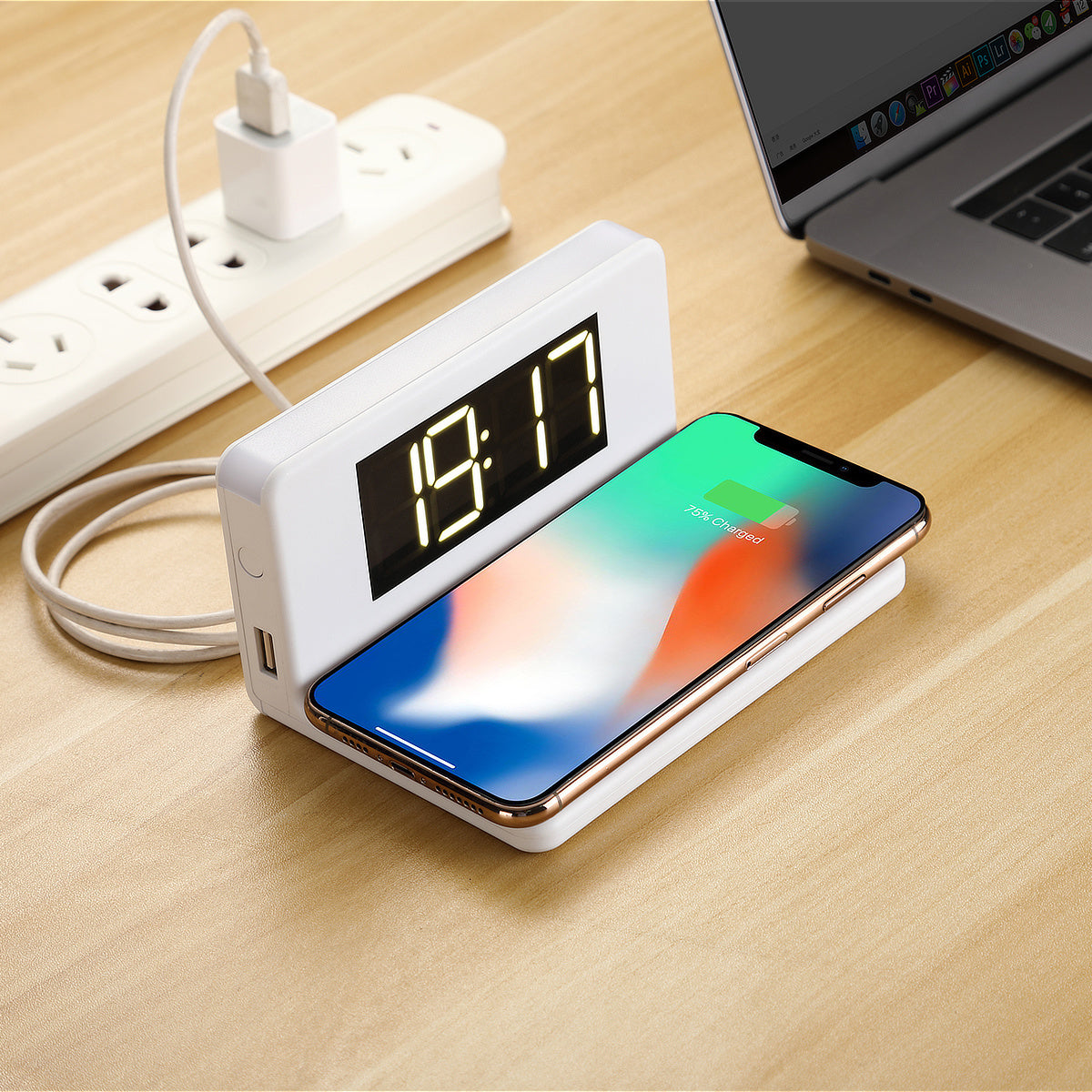 置くだけ充電、ベッドサイドすっきり。「ワイヤレス充電クロック」｜RELAX