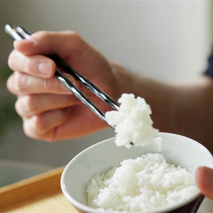 職人が一本ずつ削る天然漆の「けずり箸」1膳｜兵左衛門