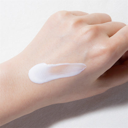 SPF50+ PA+++ さらりと伸びる、ノンケミカル処方の「UVバリア モイストミルク アロマイン」｜MAMA BUTTER