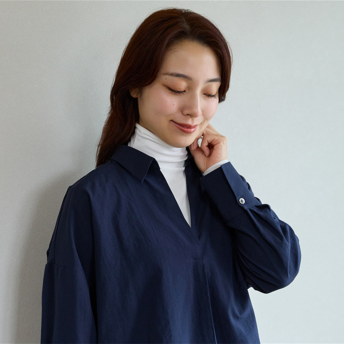 UVカット98％、縫い目なしで動きやすい「ハイネックインナー」厚手タイプ｜サラリフィット タフ